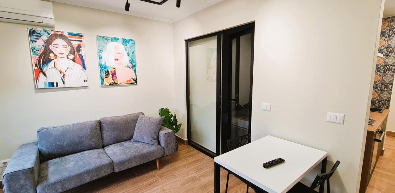 2V1 - Center Apartment 1 Tirana Exteriér fotografie
